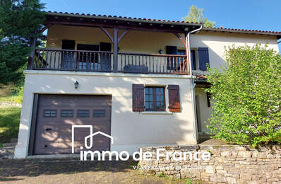 Maison T5 sur deux niveaux 153m² hab., garage et terrain de 2391m² — photo du bien
