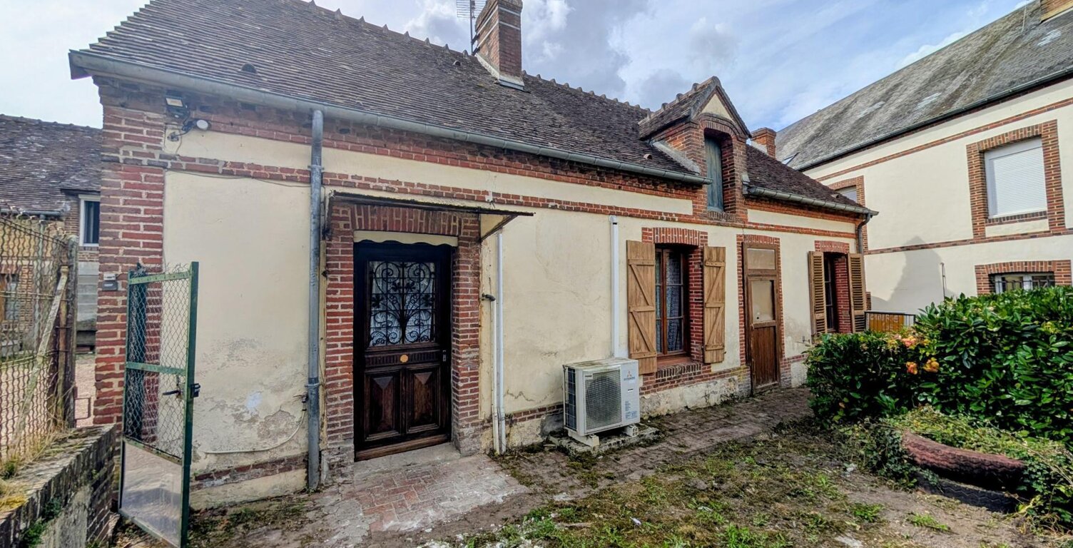 Maison de plain-pied à rénover avec jardin et garage — photo 1