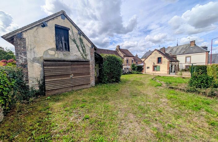 Maison de plain-pied à rénover avec jardin et garage — photo 3