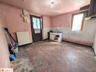 Maison de plain-pied à rénover avec jardin et garage — photo 4