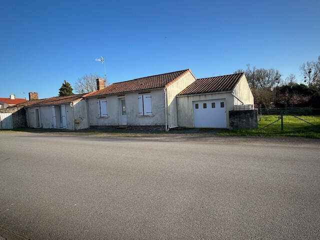Maison de plain-pied avec terrain  à La Chapelle Hermier — photo du bien