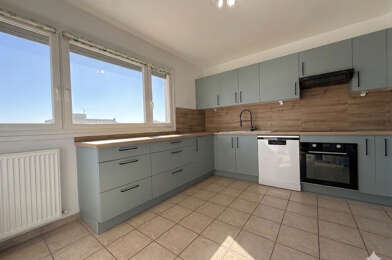 Appartement 4 pièces 117900 €