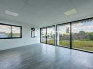 Entrepôt avec bureaux indépendants - zone d'activité dynamique — photo 4