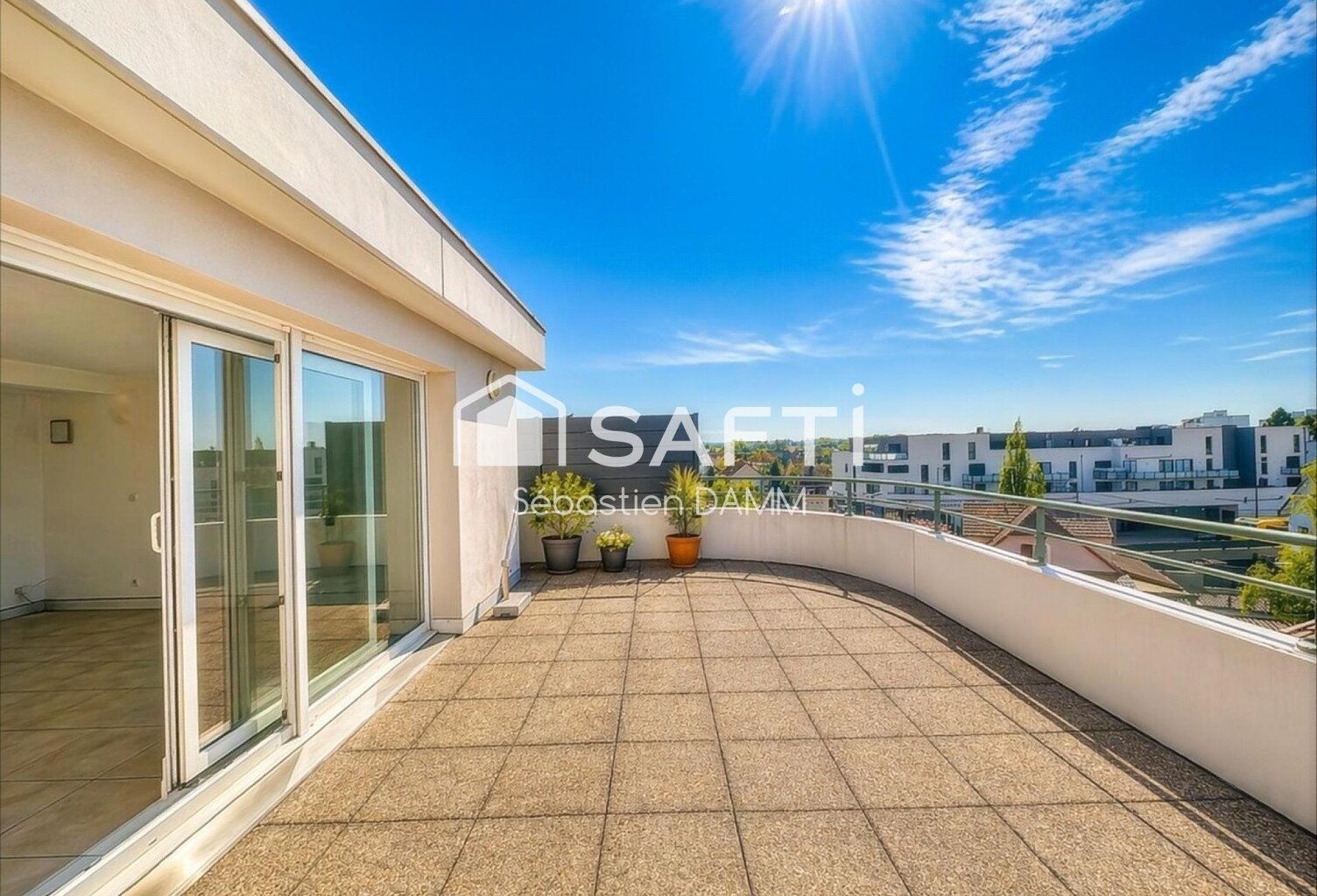 Rare à Illzach centre : attique lumineux avec immense terrasse panoramique — photo 1
