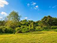 Terrain constructible d'une superficie de 1316 m2 — photo 2