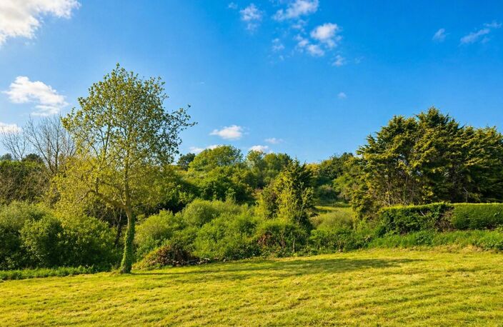 Terrain constructible d'une superficie de 1316 m2 — photo 2