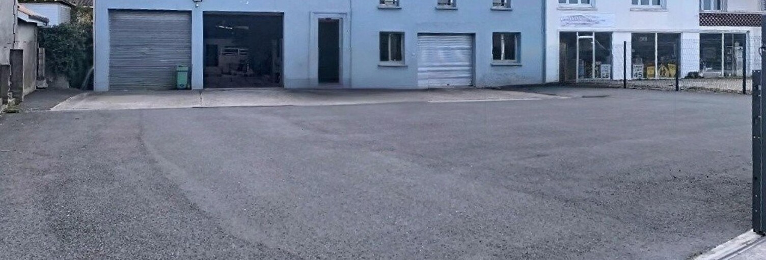 Immeuble  96 m² à vendre à Montendre (17130)