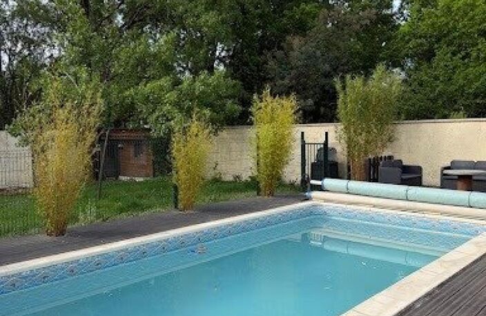 Maison de 150 m² de plain pied avec piscine — photo 3