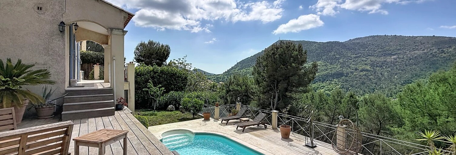 Maison 5 Pièces 150 m² à vendre à Tourrette-Levens (06690)