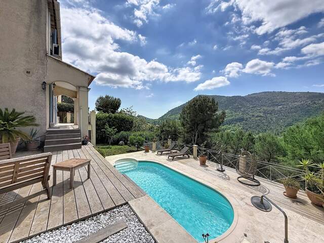 Magnifique Villa avec Piscine - Entre Tourrette-Levens et Aspremont — photo du bien