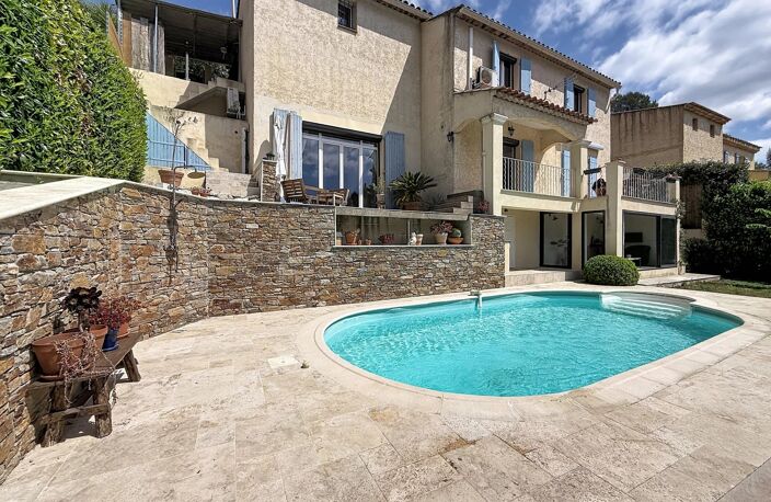 Magnifique Villa avec Piscine - Entre Tourrette-Levens et Aspremont — photo 2