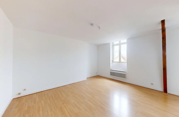 A LOUER - Appartement 2 pièces Hyper Centre de CHARTRES — photo 4
