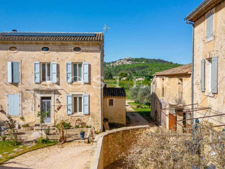Propriété à fort potentiel au pied du village de Bonnieux avec v — photo 1