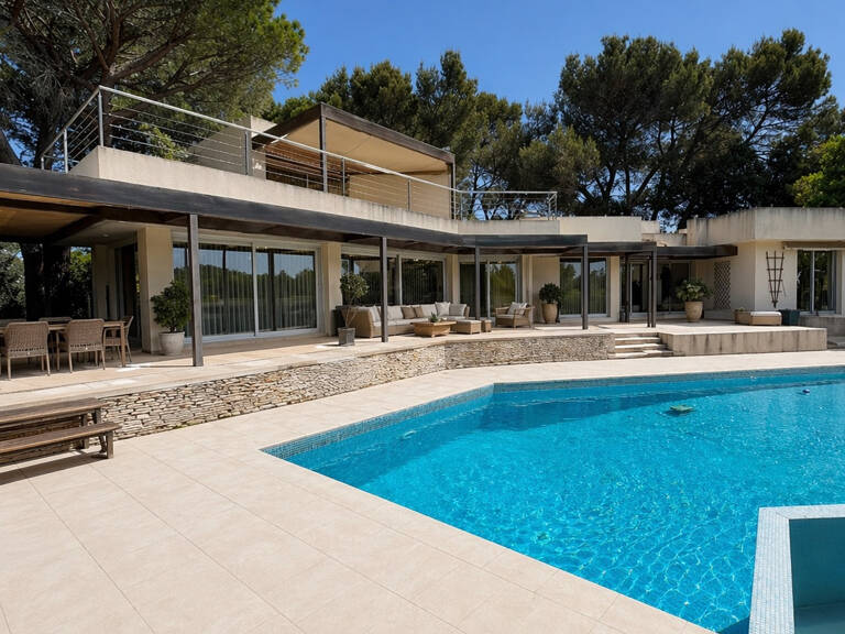 NIMES COLLINES NORD Maison d'architecte de 215 m2 sur 3100 m — photo 1