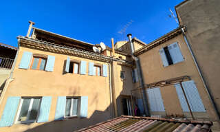 Immeuble  375 m² à vendre à Apt (84400)