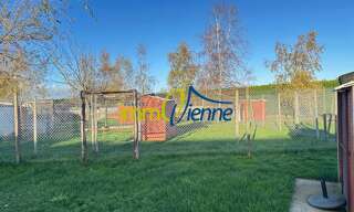 Commerce  6276 m² à vendre à Fleuré (86340)