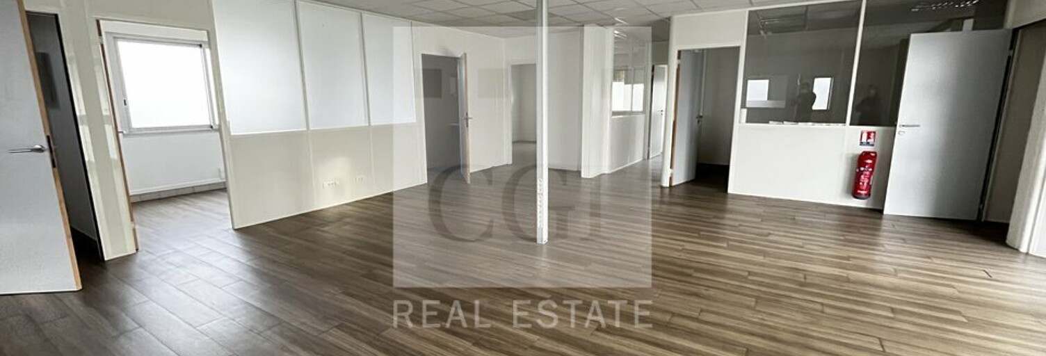 Bureau  186 m² à louer à Corbas (69960)