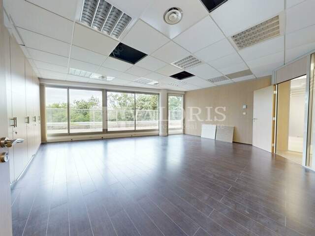 BUREAUX à LOUER — photo du bien