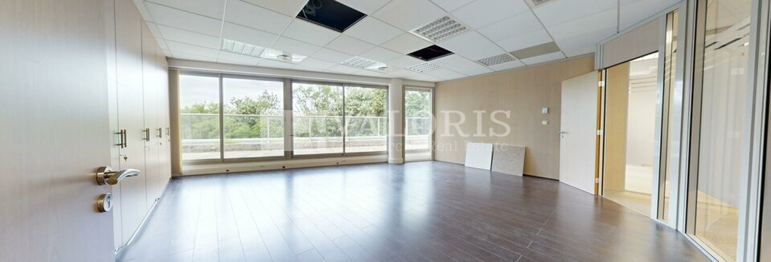 Bureau  874 m² à louer à Écully (69130)