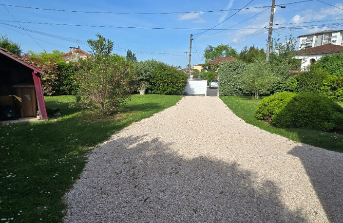 MAISON 6 PIÈCES 152 m²  4 CHAMBRES PLAIN-PIED RÉNOVÉE  GARAGE  PAU SECTEUR CALME — photo 2