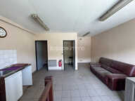 LOCAL COMMERCIAL AVEC BUREAUX ET ATELIER - LE HOULME - 650 m² - PARKING — photo 4