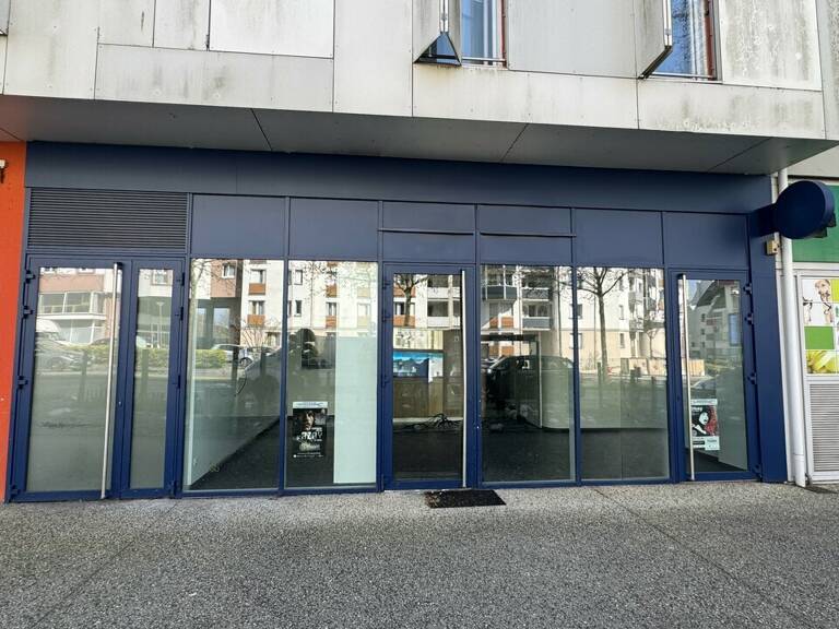 à LOUER — photo 1