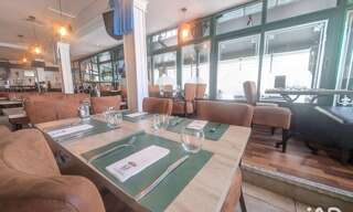 Commerce  226 m² à vendre à Oyonnax (01100)