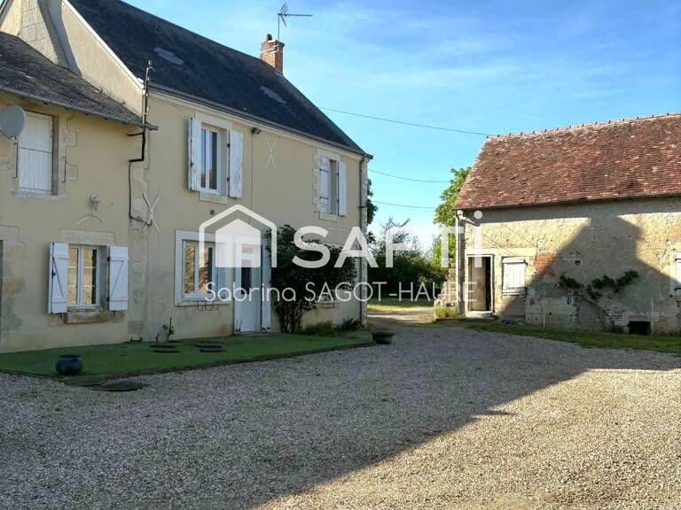 Corps de ferme isolé avec grange et grand terrain — photo 1