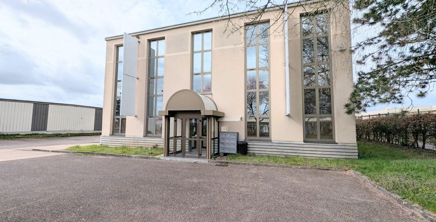 Vente Bureaux 768 m&sup2; — photo 1