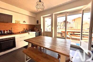 Appartement 5 pièces 270000 €