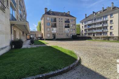 Appartement 4 pièces 124000 €