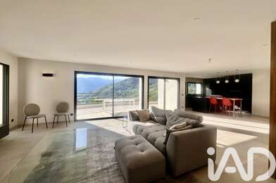 Maison 5 pièces 699000 €