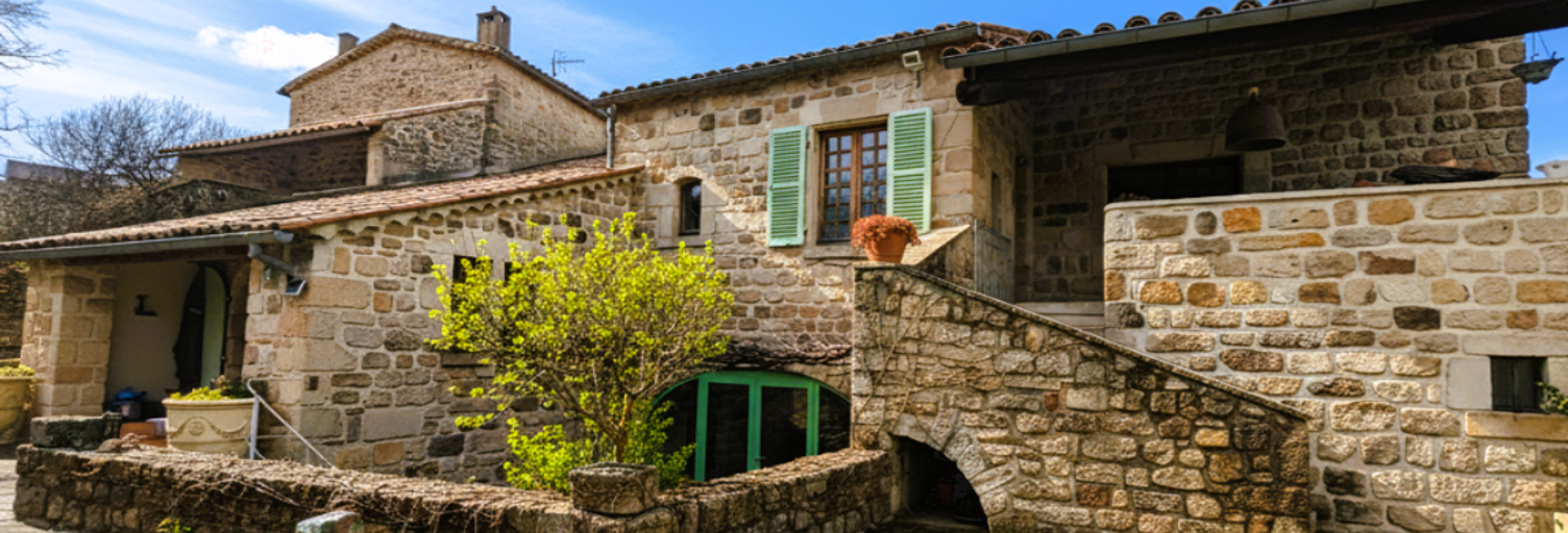 Maison 12 Pièces 275 m² à vendre à Payzac (07230)