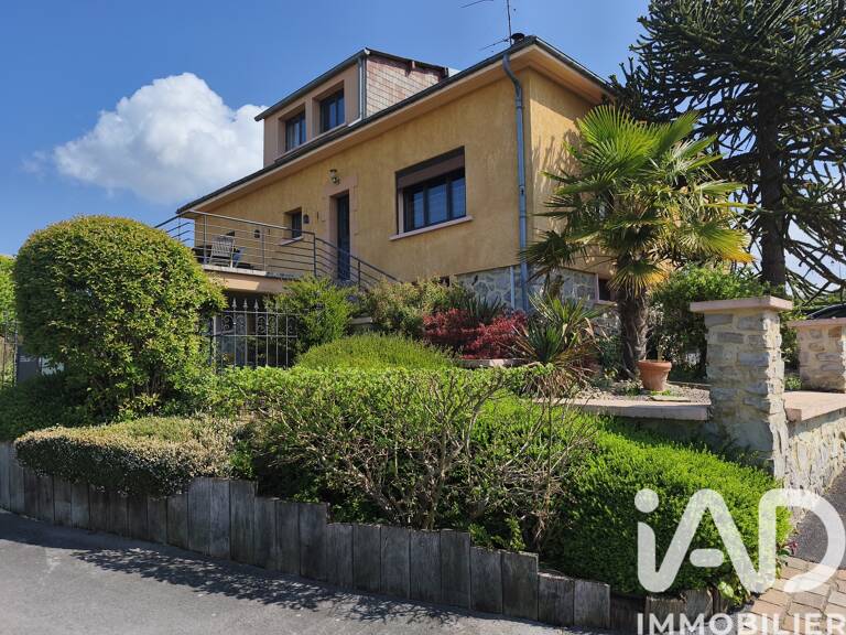 Vente Maison/villa 8 pièces — photo 1