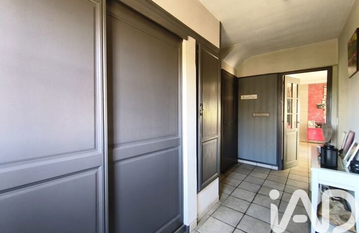 Vente Maison/villa 8 pièces — photo 2