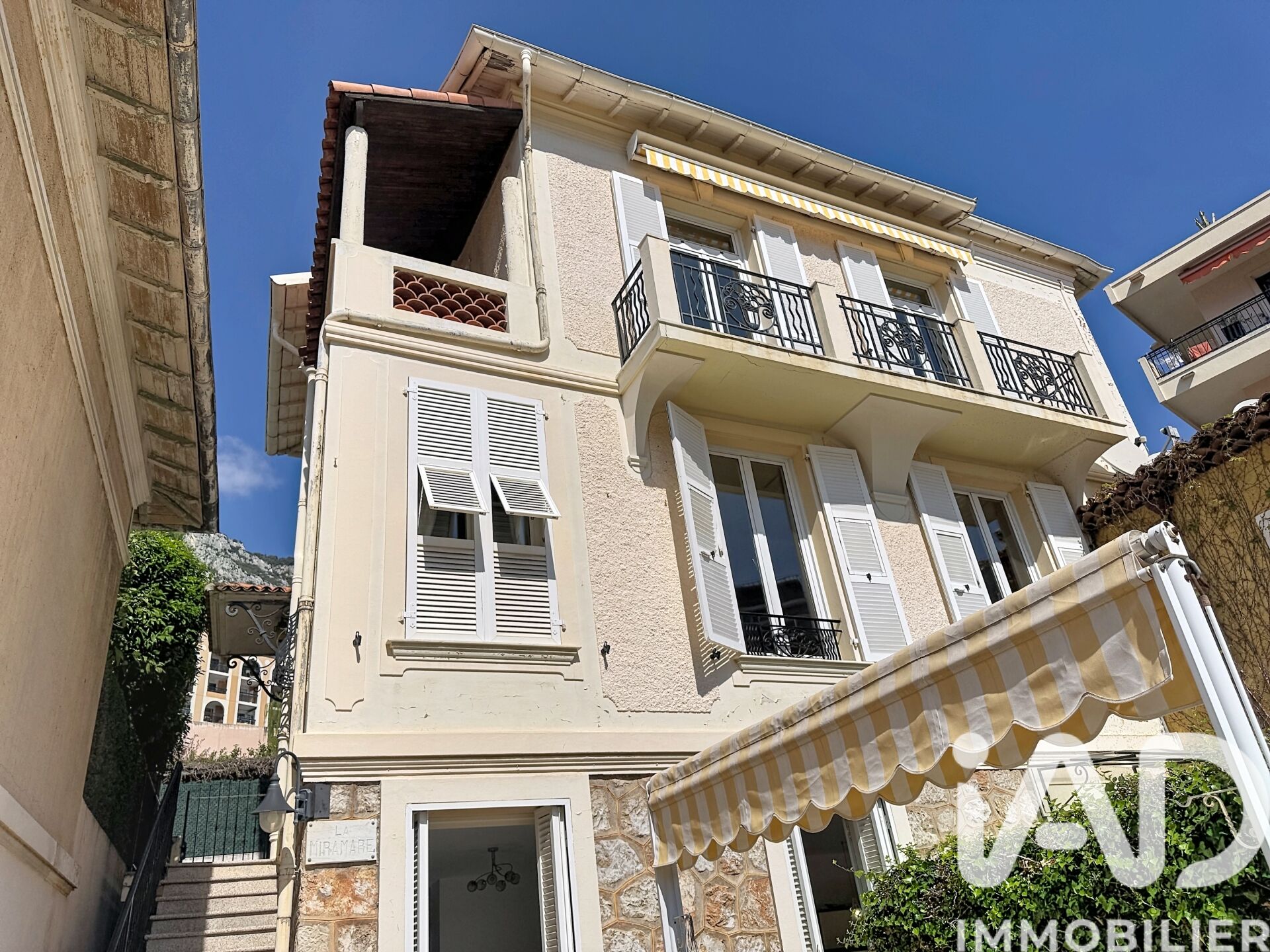 Vente Maison/villa 10 pièces - Photo 2