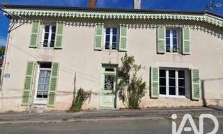 Maison 7 Pièces 185 m² à vendre à Fontaine-Chalendray (17510)