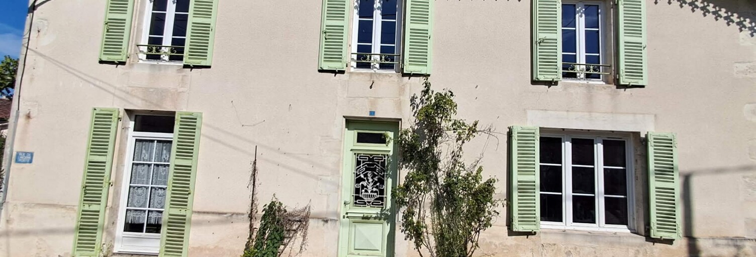 Maison 7 Pièces 185 m² à vendre à Fontaine-Chalendray (17510)