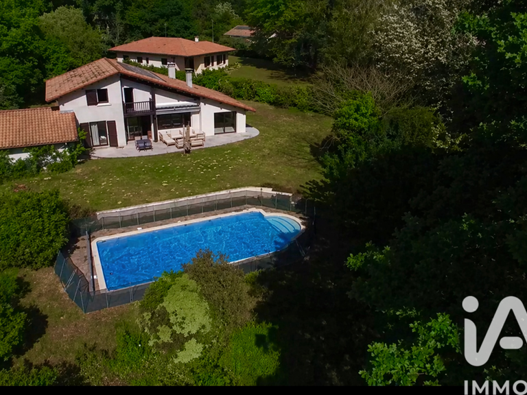 Vente Maison/villa 6 pièces — photo 1
