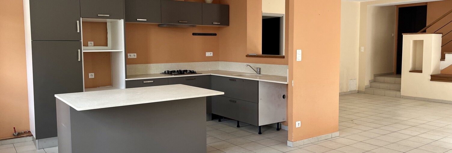Maison 4 Pièces 120 m² à vendre à Saint-Pierre-d'Aurillac (33490)