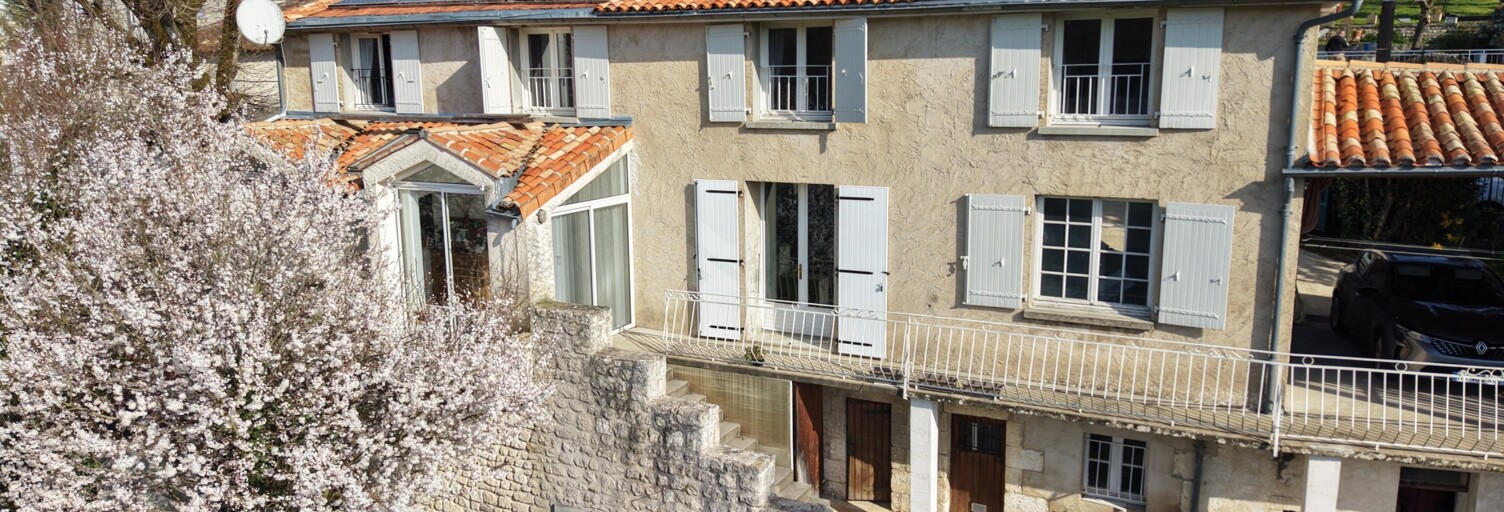 Maison 9 Pièces 223 m² à vendre à Mouthiers-sur-Boëme (16440)