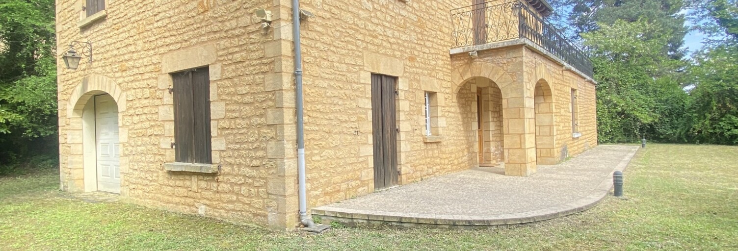 Maison 8 Pièces 199 m² à vendre à Sarlat-la-Canéda (24200)