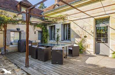 Maison en pierre de 7 pièces principales — photo du bien
