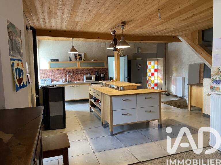 Vente Maison/villa 8 pièces — photo 1