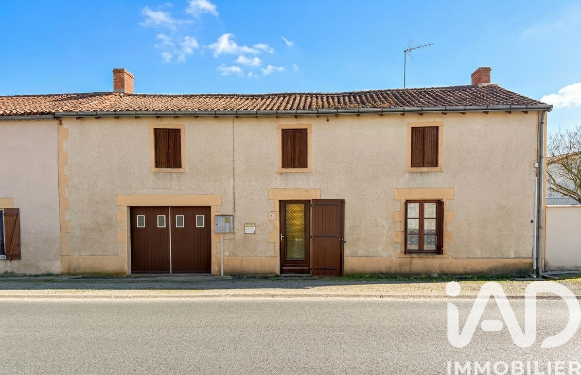 La-Ferriere-En-Parthenay - 107m² - 3p.
