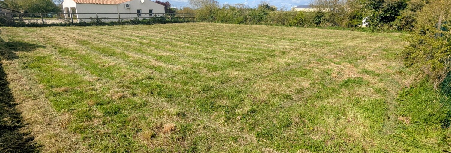 Terrain  1335 m² à vendre à Landrais (17290)