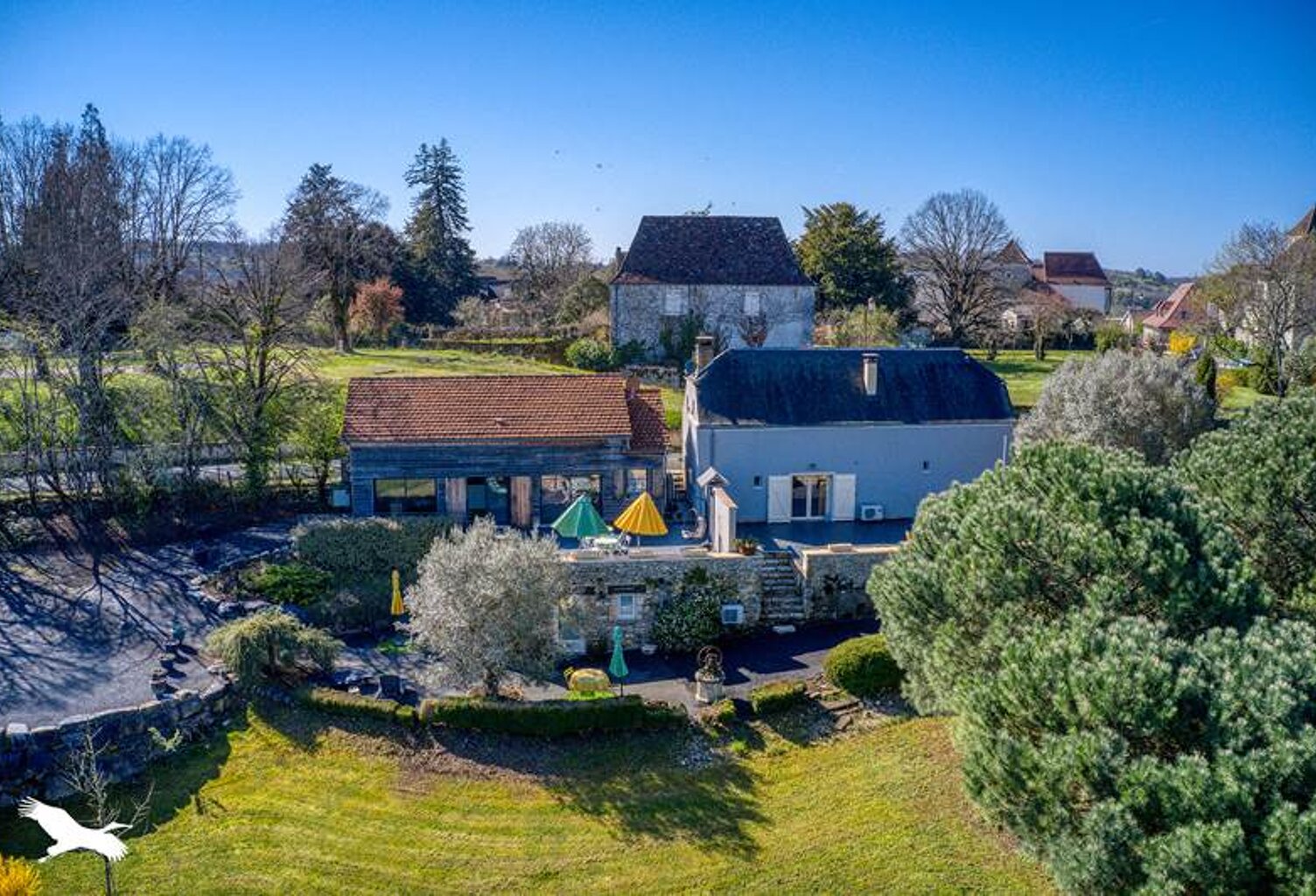 Maison de bourg de 6 pièces principales — photo 1