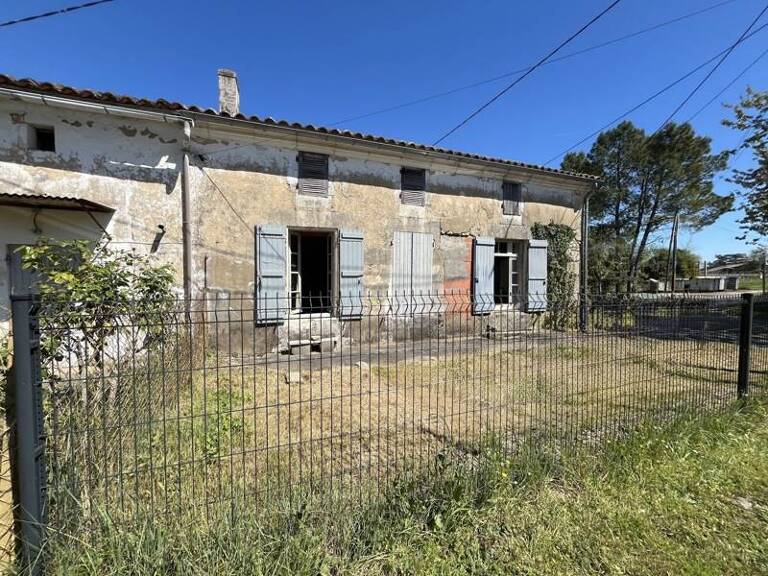 Charentaise de 4 pièces principales — photo 1
