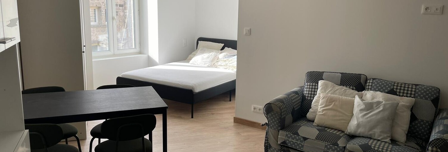 Appartement 1 Pièce 26 m² à louer à Saint-Bonnet-le-Château (42380)
