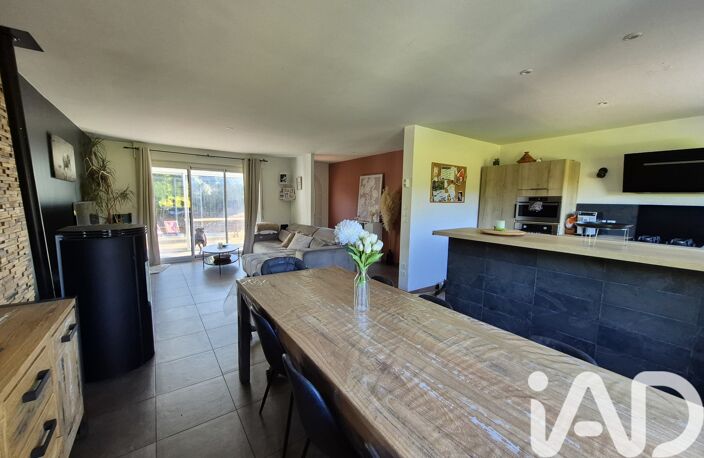 Vente Maison/villa 6 pièces — photo 2
